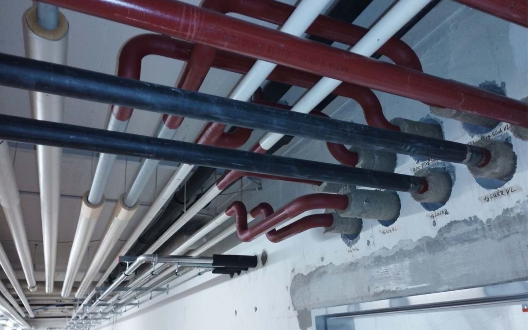 8 Die Heizgruppen wurden an die neue Energieversorung angeschlossen